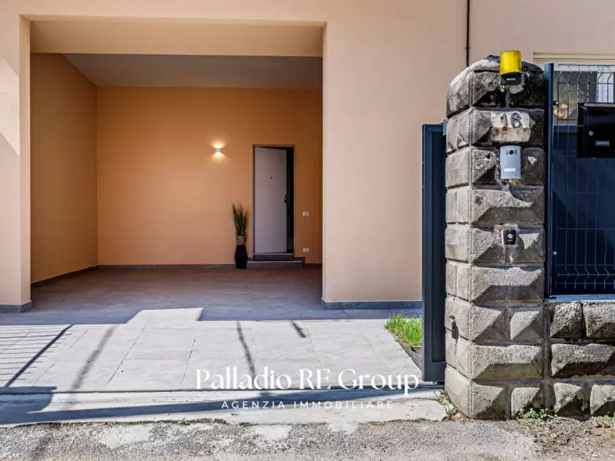 Immagine 24 di Appartamento in vendita  in Via Gabriele Serbelloni, 16 a Vicenza