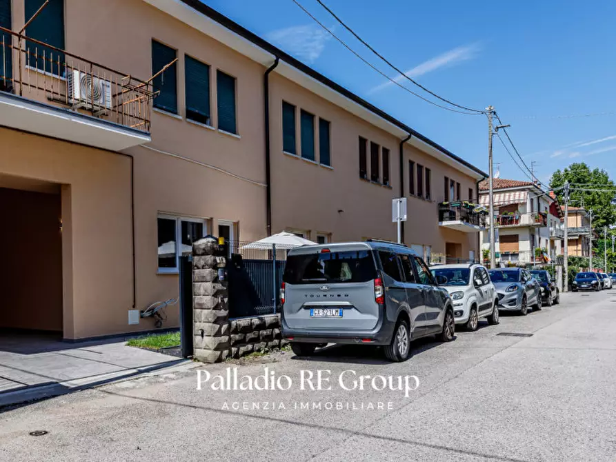 Immagine 25 di Appartamento in vendita  in Via Gabriele Serbelloni, 16 a Vicenza