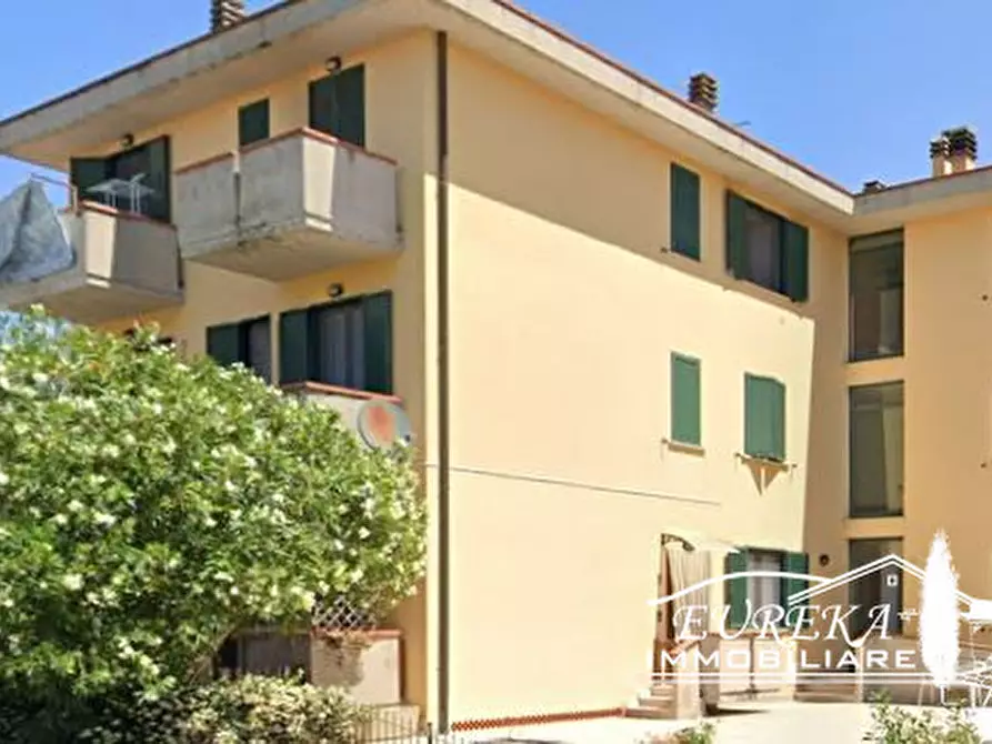 Immagine 1 di Appartamento in vendita  in via roma 152 a Castiglione Del Lago