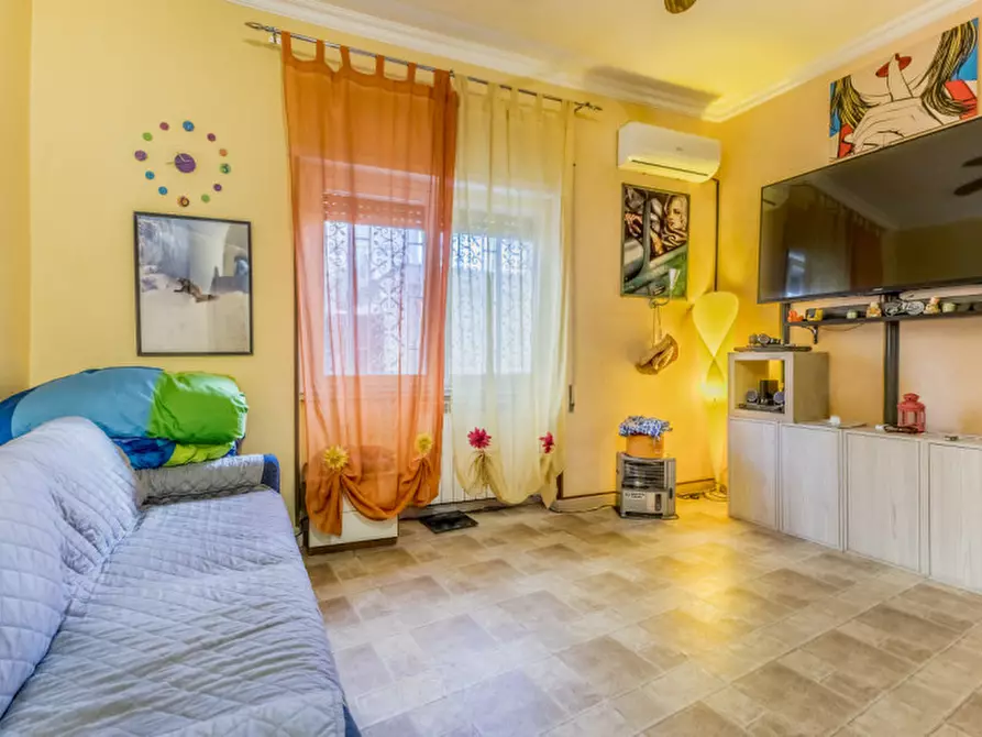 Immagine 2 di Appartamento in vendita  in Via Giovanni Rucellai a Roma