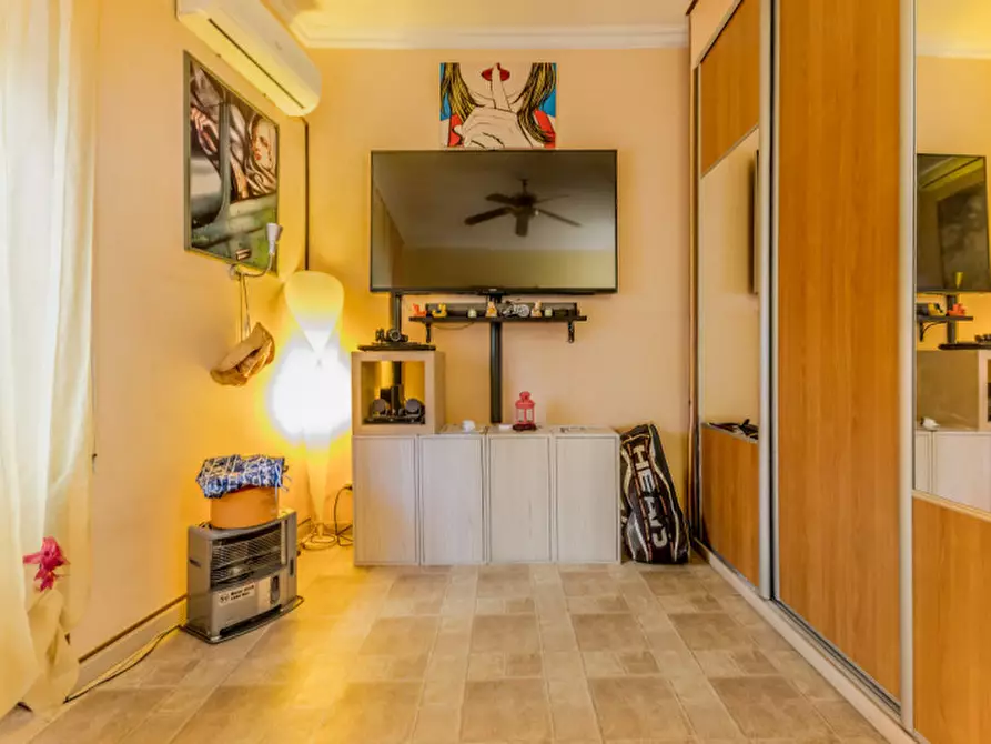 Immagine 7 di Appartamento in vendita  in Via Giovanni Rucellai a Roma