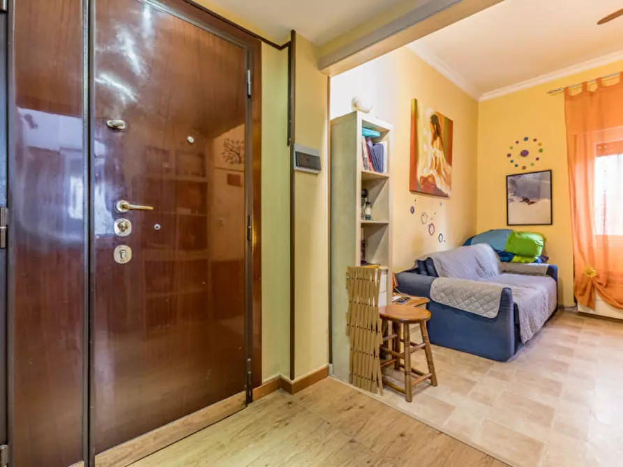 Immagine 9 di Appartamento in vendita  in Via Giovanni Rucellai a Roma