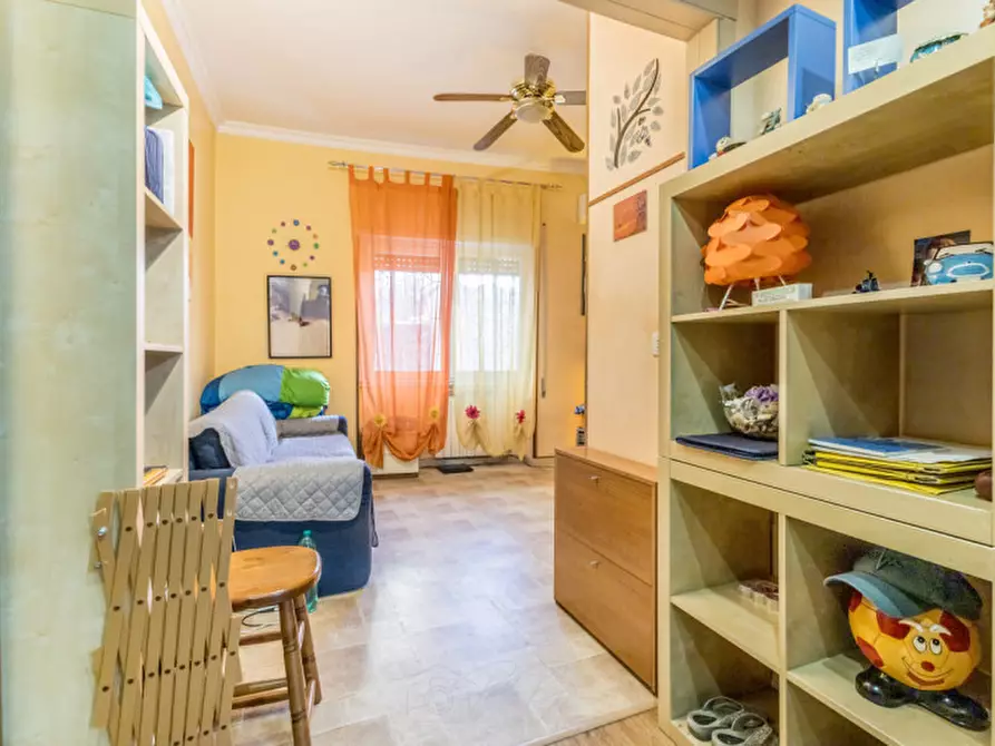 Immagine 10 di Appartamento in vendita  in Via Giovanni Rucellai a Roma