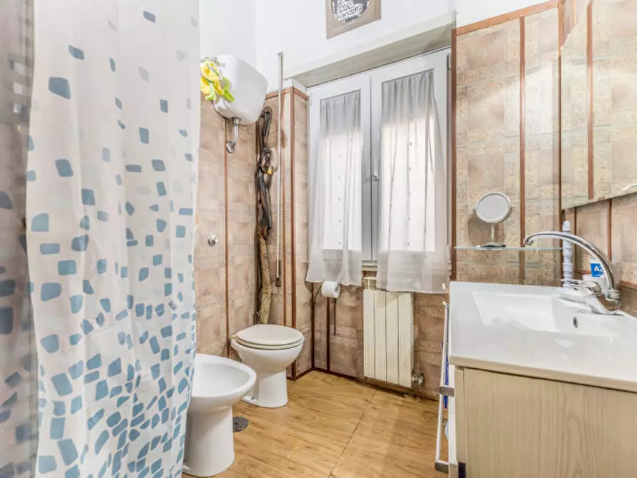 Immagine 11 di Appartamento in vendita  in Via Giovanni Rucellai a Roma