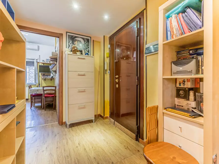 Immagine 13 di Appartamento in vendita  in Via Giovanni Rucellai a Roma