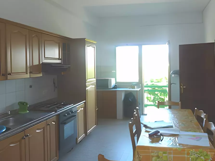 Immagine 2 di Attività commerciale in vendita  in Via Sant'Aniello a Montefredane