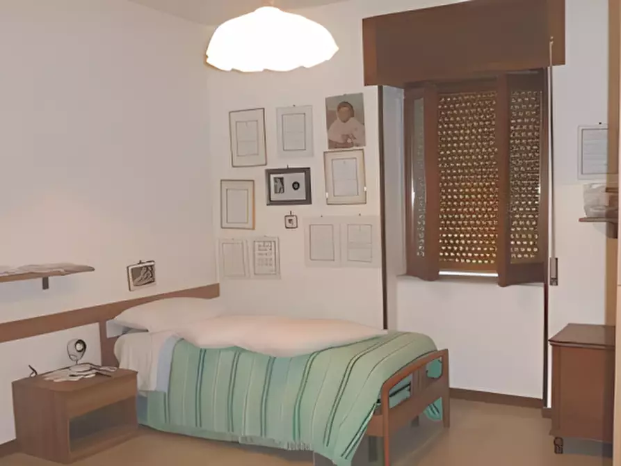 Immagine 4 di Attività commerciale in vendita  in Via Sant'Aniello a Montefredane