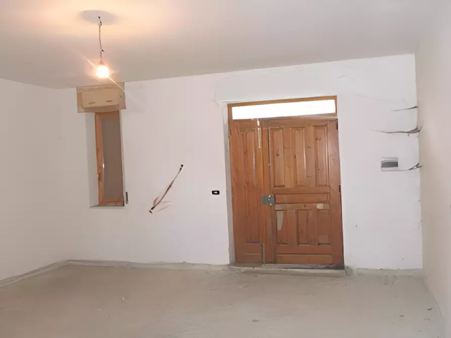 Immagine 8 di Attività commerciale in vendita  in Via Sant'Aniello a Montefredane