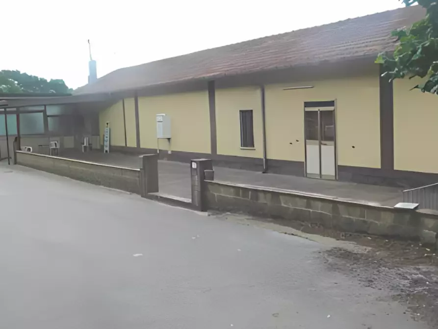 Immagine 12 di Attività commerciale in vendita  in Via Sant'Aniello a Montefredane