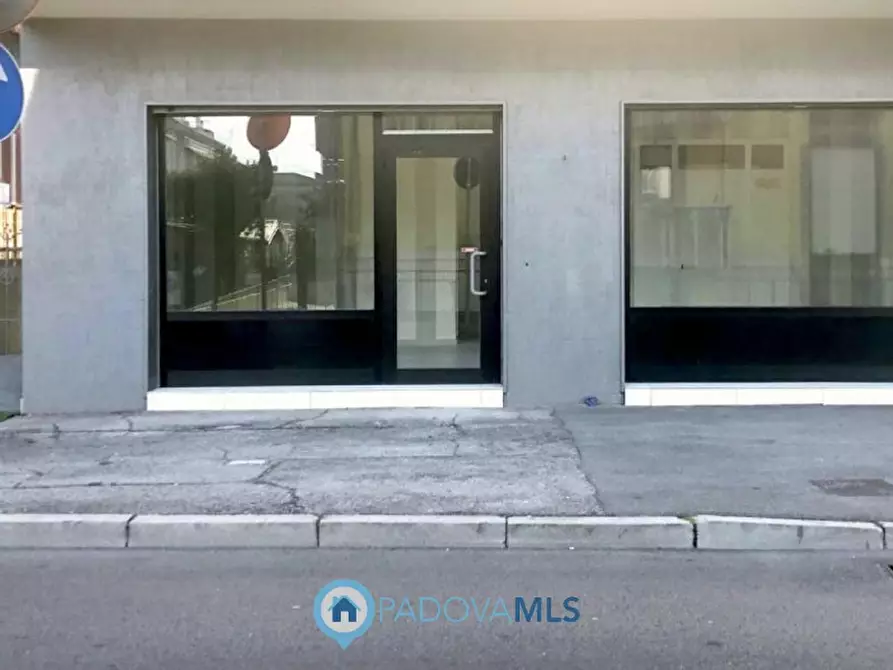 Immagine 16 di Negozio in vendita  in Via Pontevigodarzere, 116 a Padova