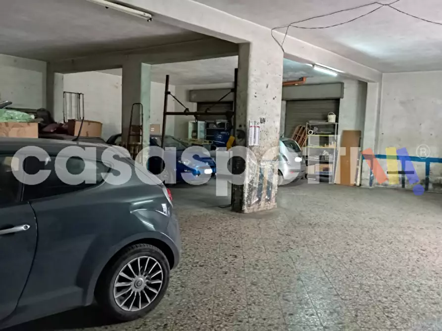 Immagine 4 di Magazzino in vendita  in Via Francesco Minà Palumbo a Palermo