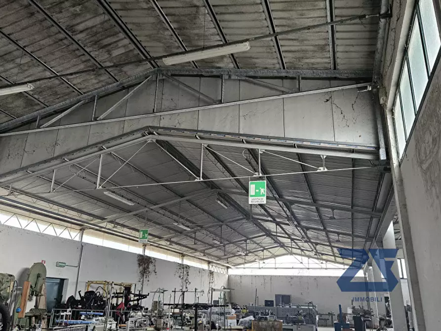 Immagine 10 di Capannone industriale in vendita  in Gaiarine a Gaiarine