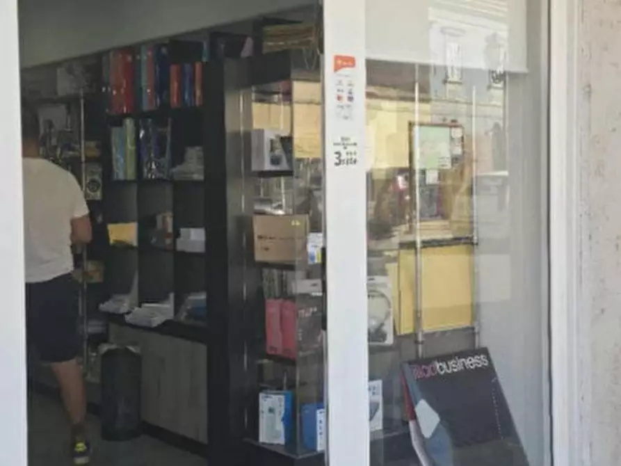 Immagine 5 di Negozio in vendita  a Porto Torres