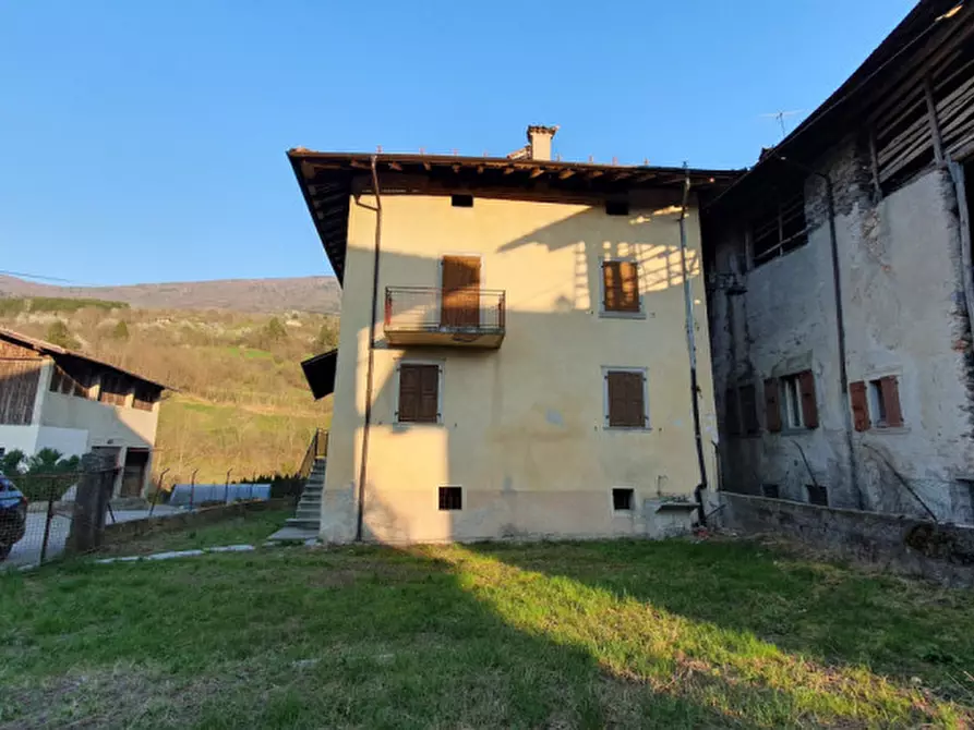 Immagine 10 di Casa indipendente in vendita  in frazione Vigo Lomaso a Comano Terme