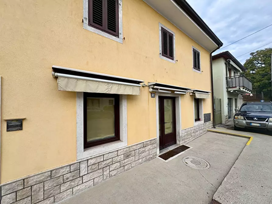 Immagine 3 di Negozio in affitto  in Via Igo Gruden 48 a Trieste