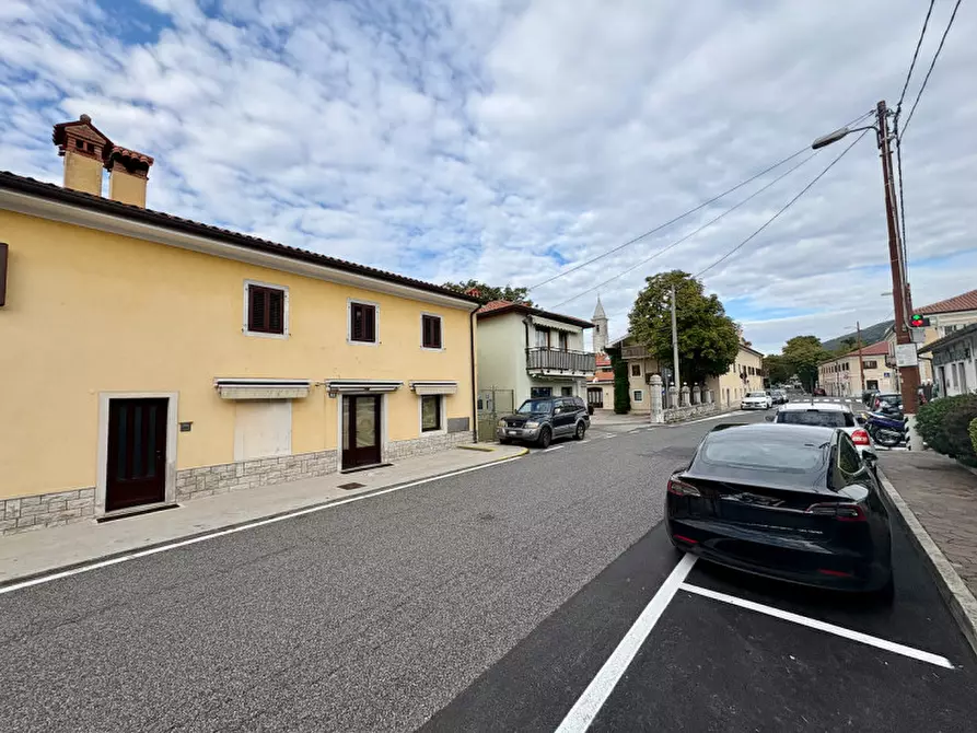 Immagine 4 di Negozio in affitto  in Via Igo Gruden 48 a Trieste