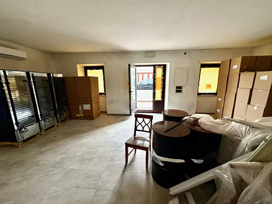 Immagine 6 di Negozio in affitto  in Via Igo Gruden 48 a Trieste