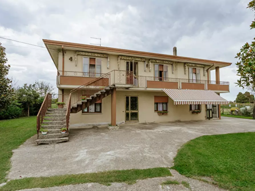 Immagine 1 di Casa indipendente in vendita  in Via Mare, 3 a Arre