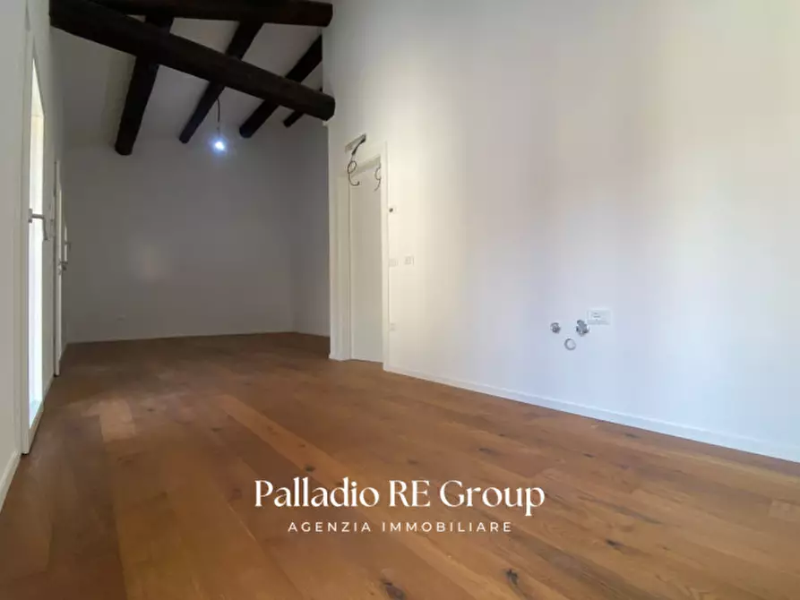 Immagine 4 di Appartamento in vendita  in Ponte degli Angeli 1 a Vicenza