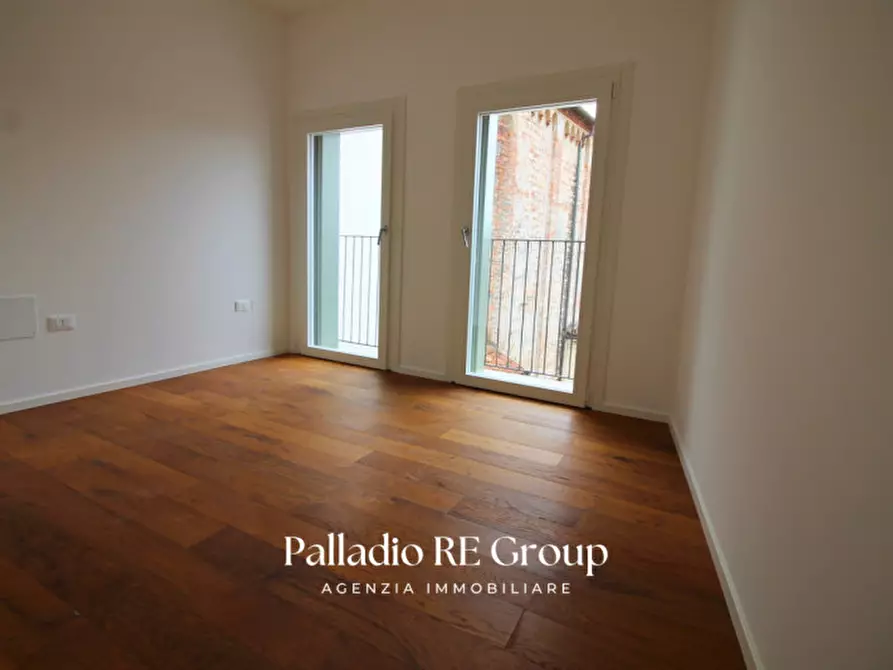 Immagine 13 di Appartamento in vendita  in Ponte degli Angeli 1 a Vicenza