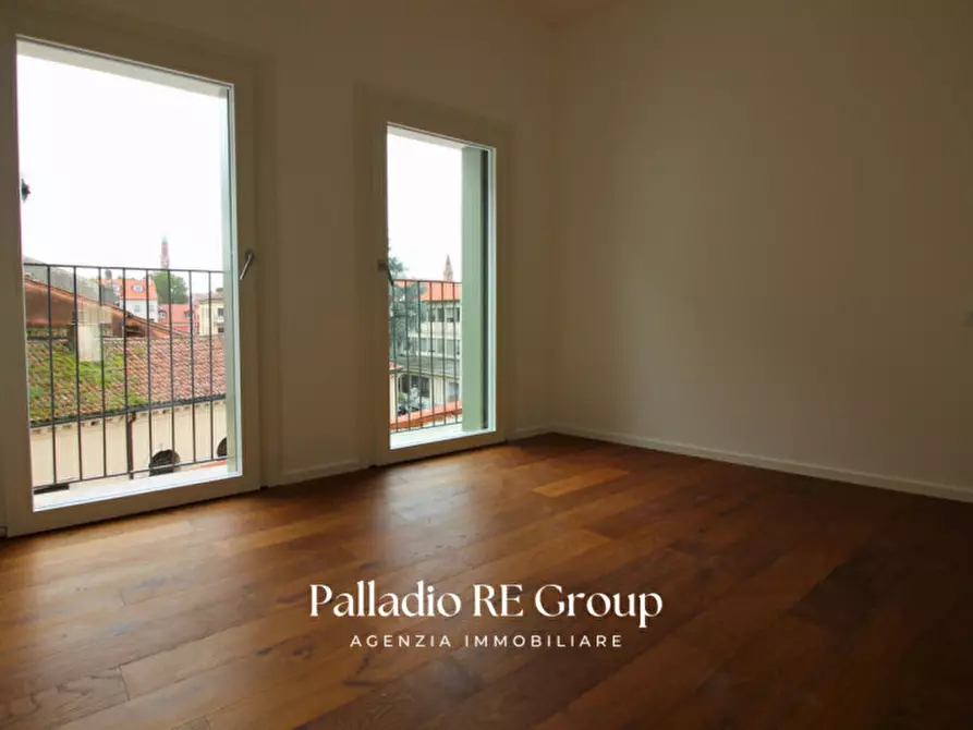 Immagine 15 di Appartamento in vendita  in Ponte degli Angeli 1 a Vicenza
