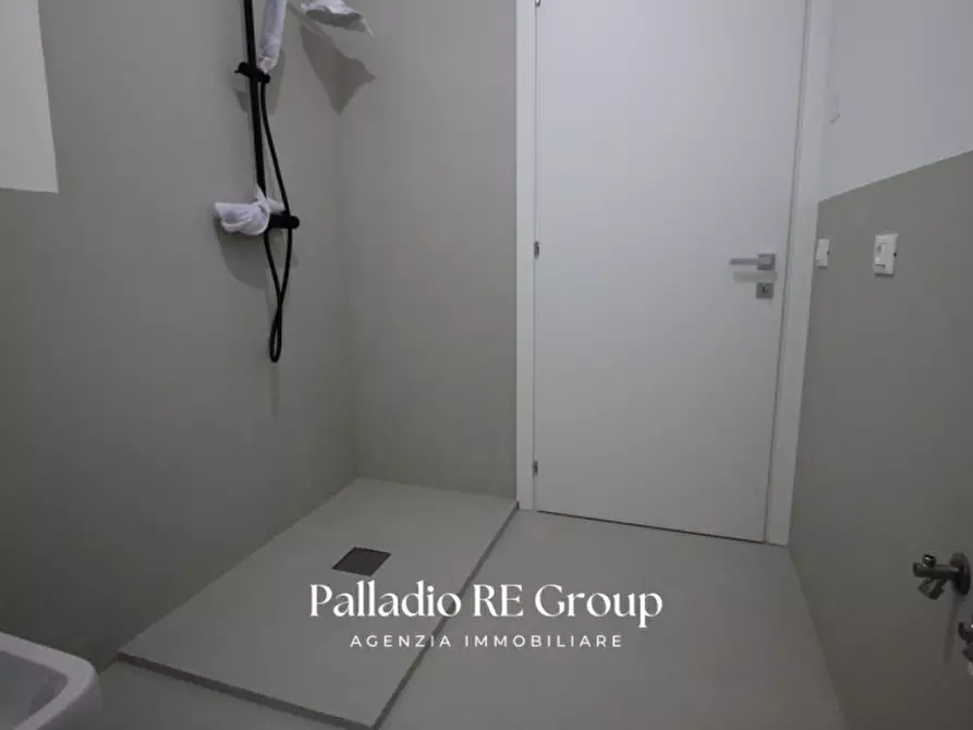 Immagine 18 di Appartamento in vendita  in Ponte degli Angeli 1 a Vicenza