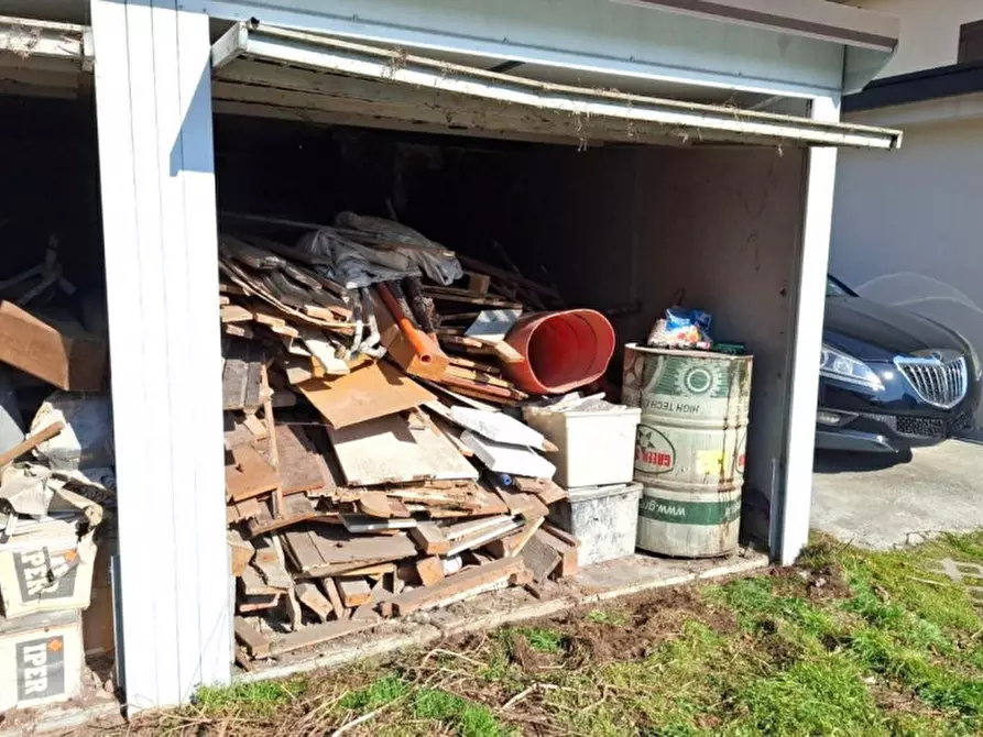 Immagine 3 di Posto auto in vendita  in Via Vittorio Veneto, 56, 20823 Lentate sul Seveso MB, Italia a Lentate Sul Seveso