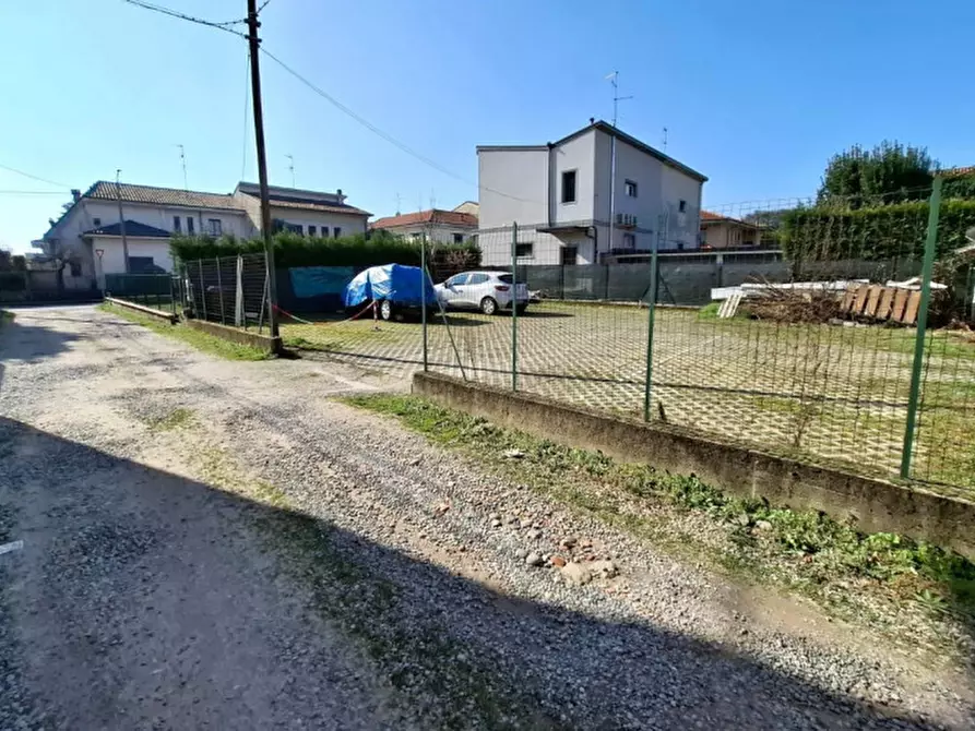 Immagine 6 di Posto auto in vendita  in Via Vittorio Veneto, 56, 20823 Lentate sul Seveso MB, Italia a Lentate Sul Seveso