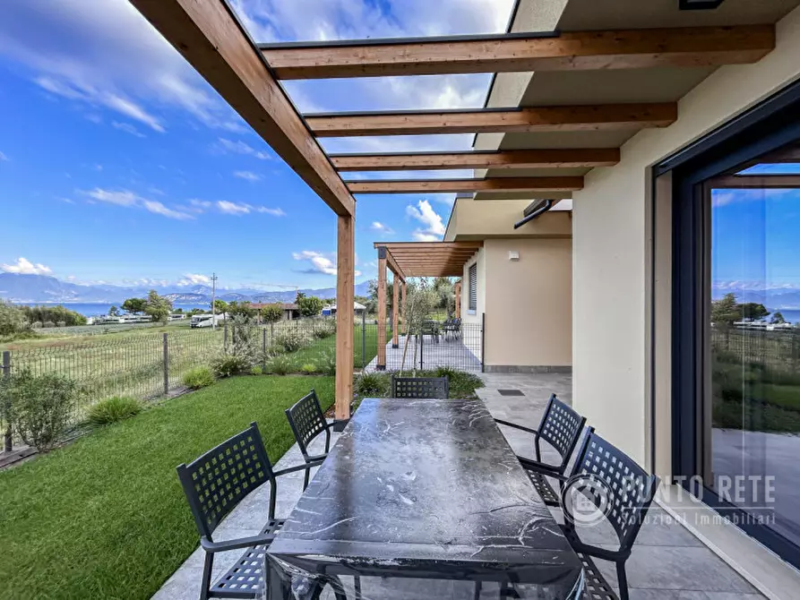 Immagine 23 di Villa in affitto  in Via Riare a Lazise