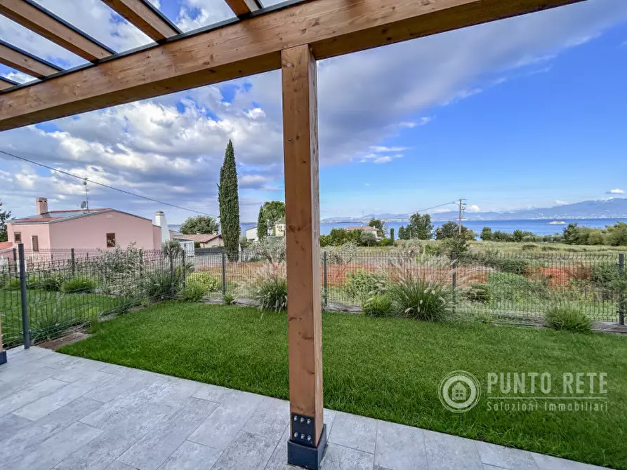 Immagine 24 di Villa in affitto  in Via Riare a Lazise