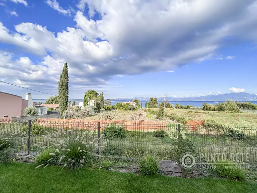 Immagine 25 di Villa in affitto  in Via Riare a Lazise