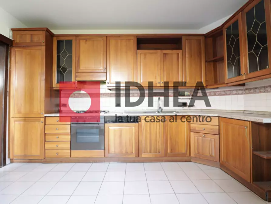 Immagine 2 di Appartamento in vendita  in FARMACIA DI CASTAGNOLE a Paese