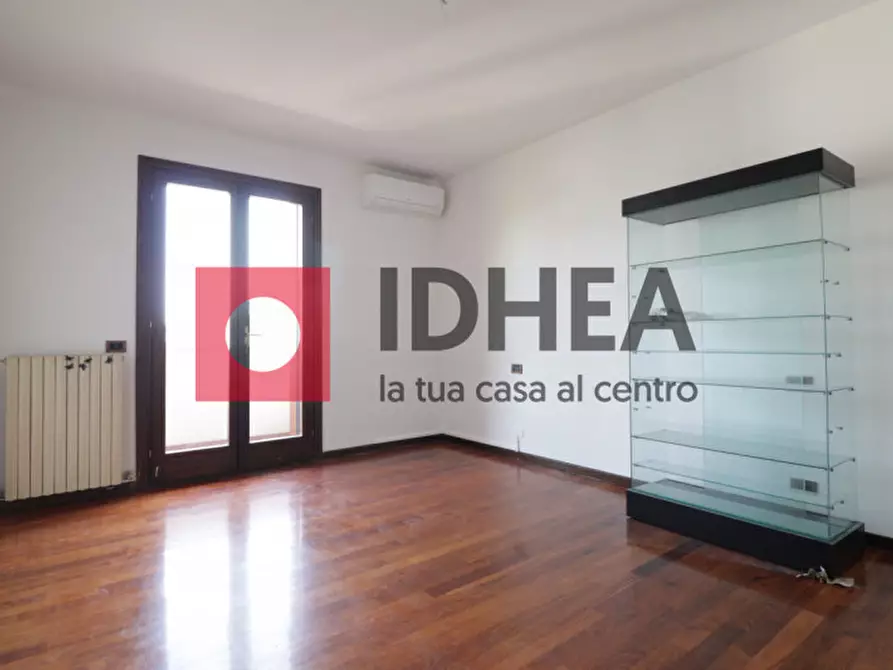 Immagine 8 di Appartamento in vendita  in FARMACIA DI CASTAGNOLE a Paese