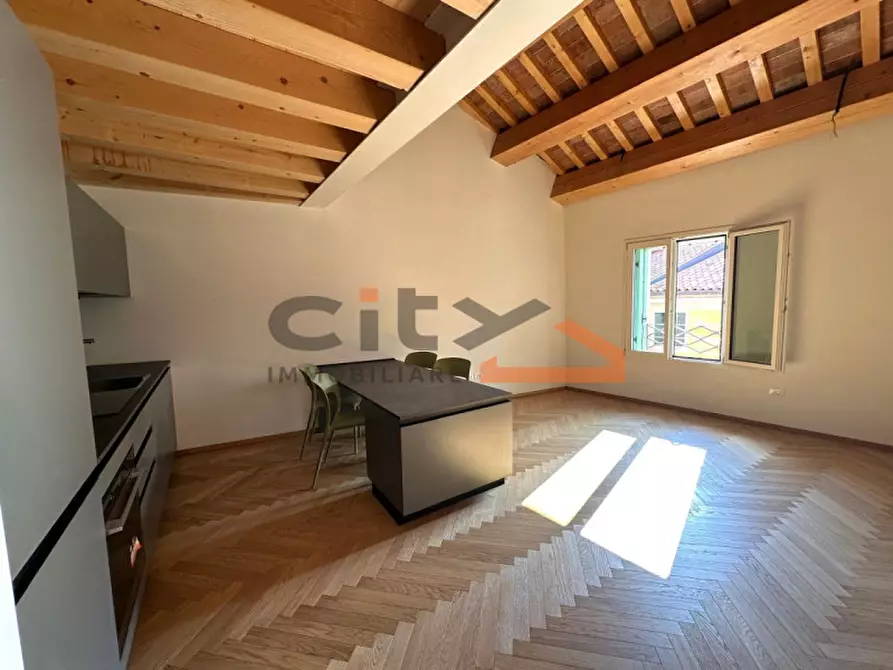 Immagine 1 di Appartamento in affitto  in Bassano del Grappa Centro Storico a Bassano Del Grappa