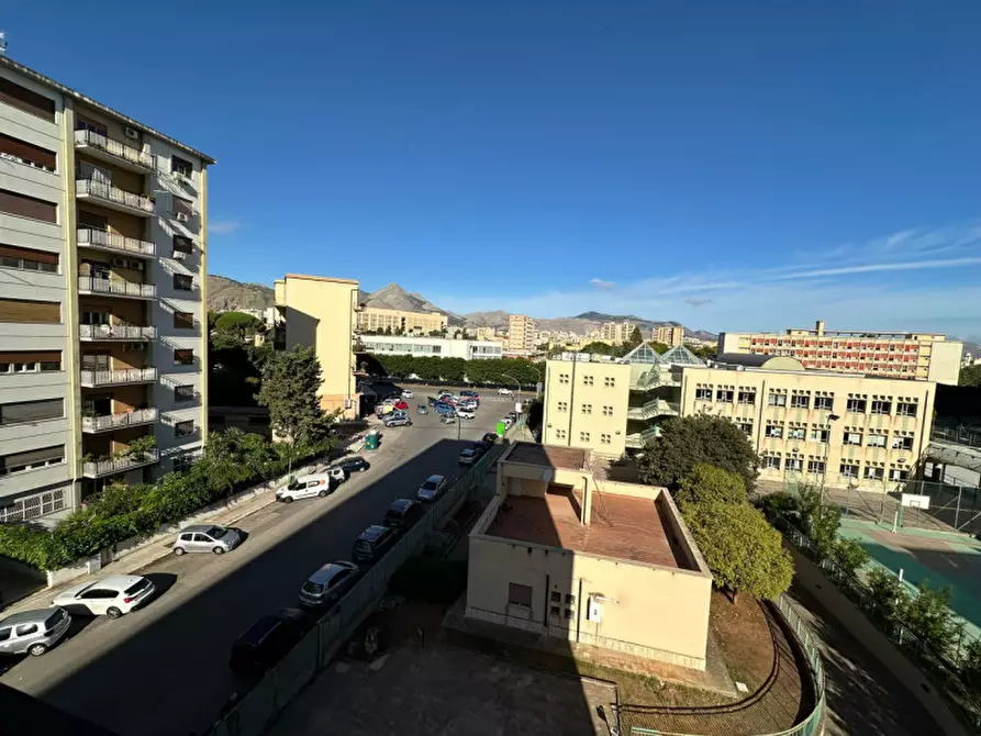 Immagine 13 di Camera in affitto  in Via Umberto Solarino 14 a Palermo