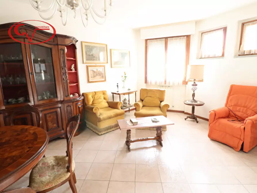 Immagine 5 di Appartamento in vendita  in Via Fabio Filzi a Montevarchi