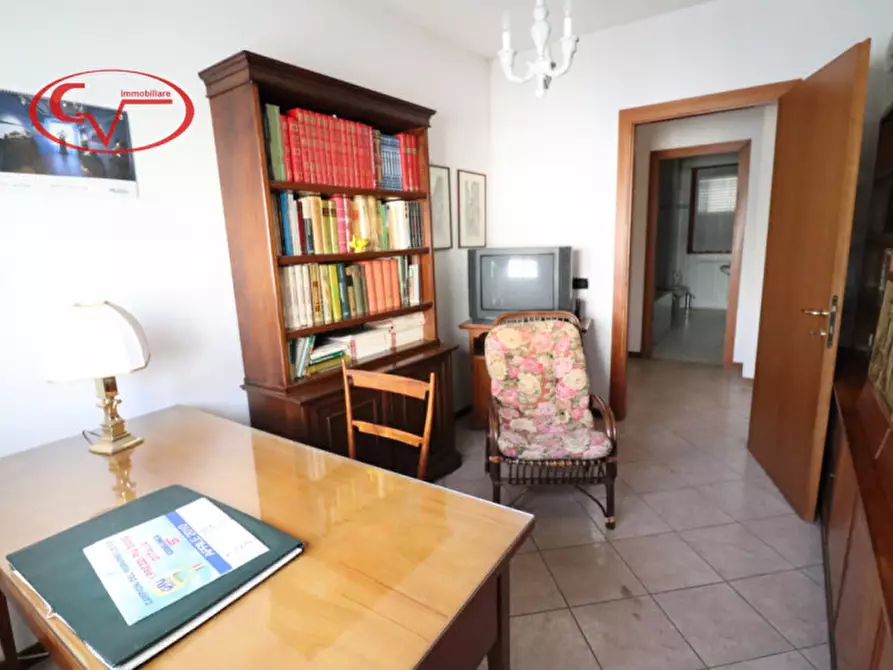 Immagine 18 di Appartamento in vendita  in Via Fabio Filzi a Montevarchi