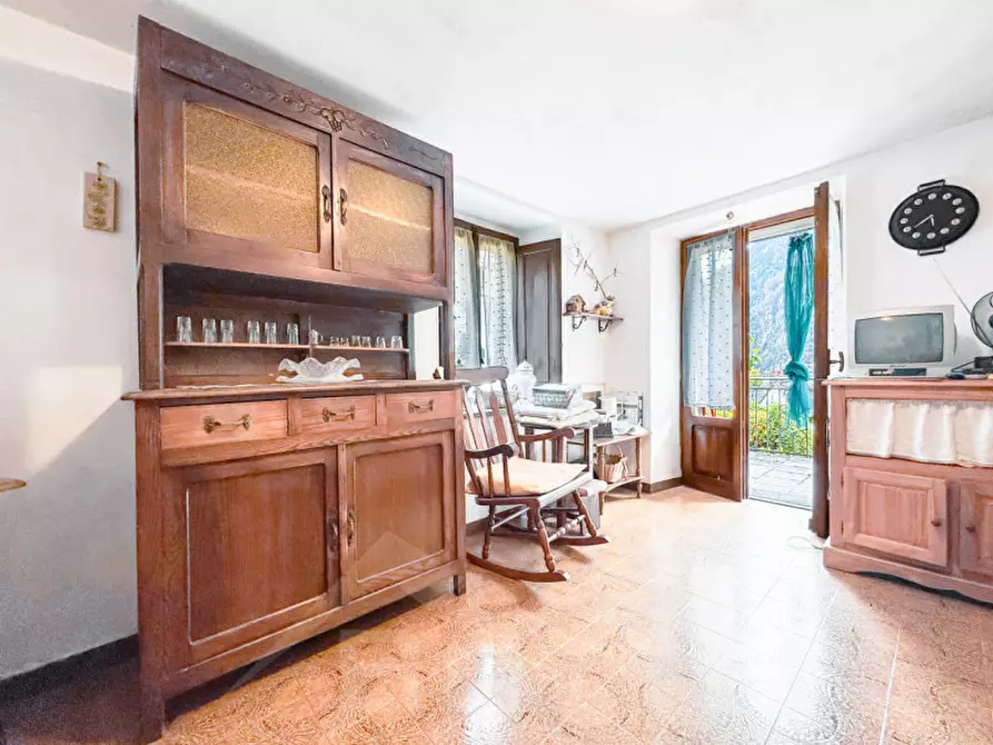 Immagine 5 di Villetta a schiera in vendita  in Frazione Bertonio a Varzo