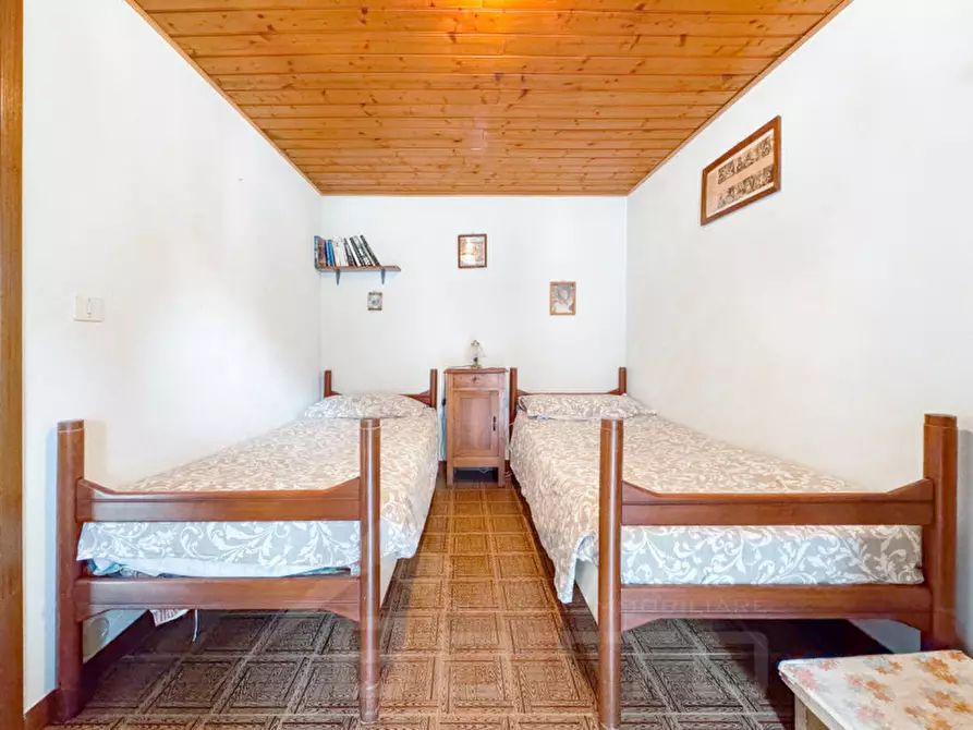 Immagine 10 di Villetta a schiera in vendita  in Frazione Bertonio a Varzo