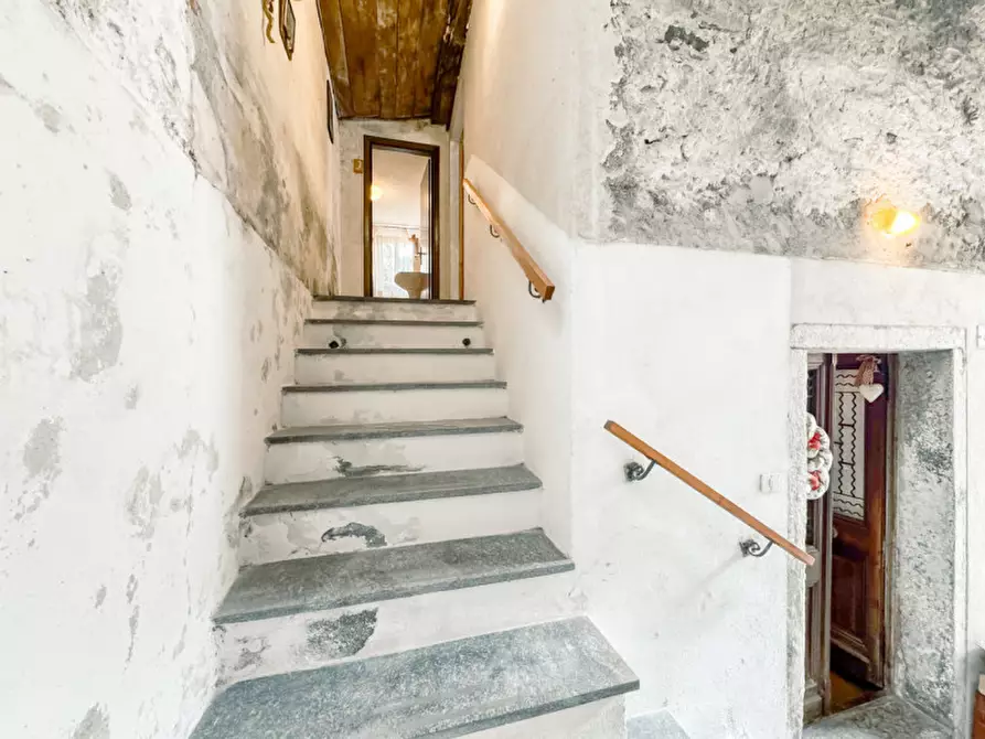 Immagine 13 di Villetta a schiera in vendita  in Frazione Bertonio a Varzo