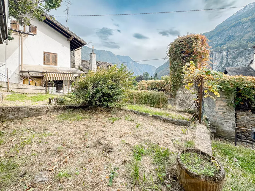 Immagine 20 di Villetta a schiera in vendita  in Frazione Bertonio a Varzo