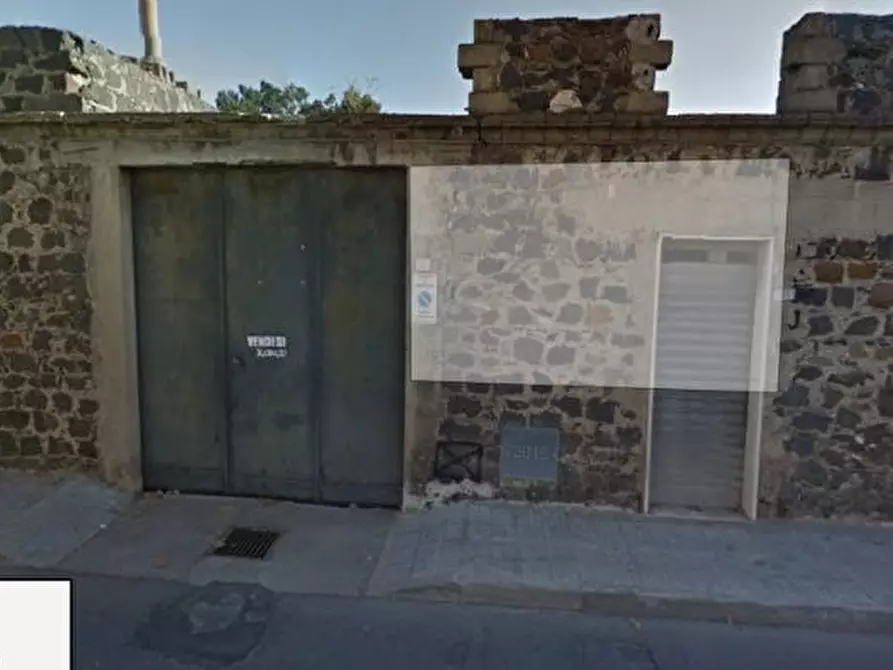 Immagine 1 di Casa indipendente in vendita  in Via Sebastiano Chisu a Orosei