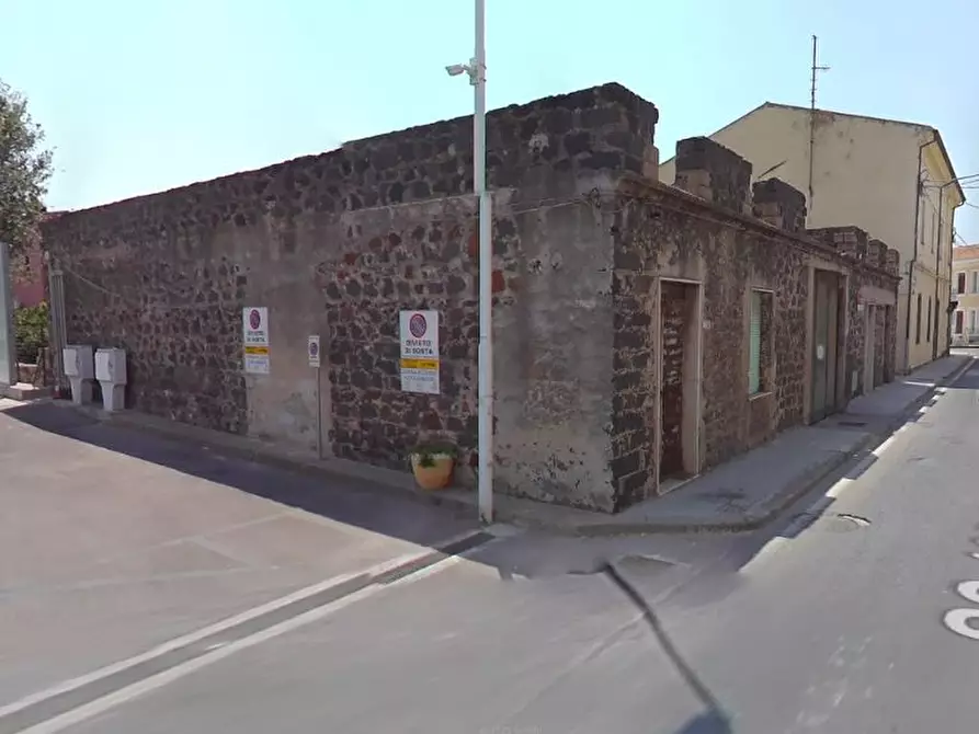 Immagine 15 di Casa indipendente in vendita  in Via Sebastiano Chisu a Orosei