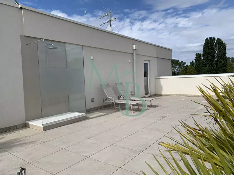 Immagine 1 di Attico in vendita  in Via Nereo Rocco 68 a Jesolo