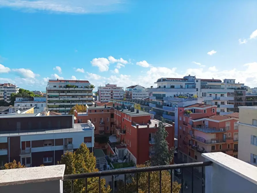 Immagine 10 di Appartamento in affitto  in VIA QUARTO DEI MILLE  25 a Pescara