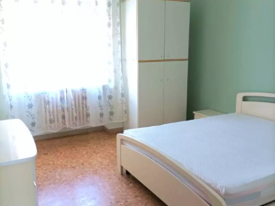 Immagine 36 di Appartamento in affitto  in VIA QUARTO DEI MILLE  25 a Pescara