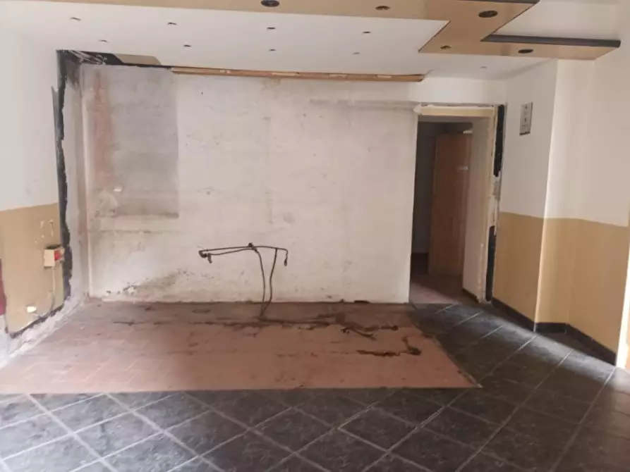 Immagine 2 di Negozio in vendita  in Via Nicola Fabrizi 14 a Torino