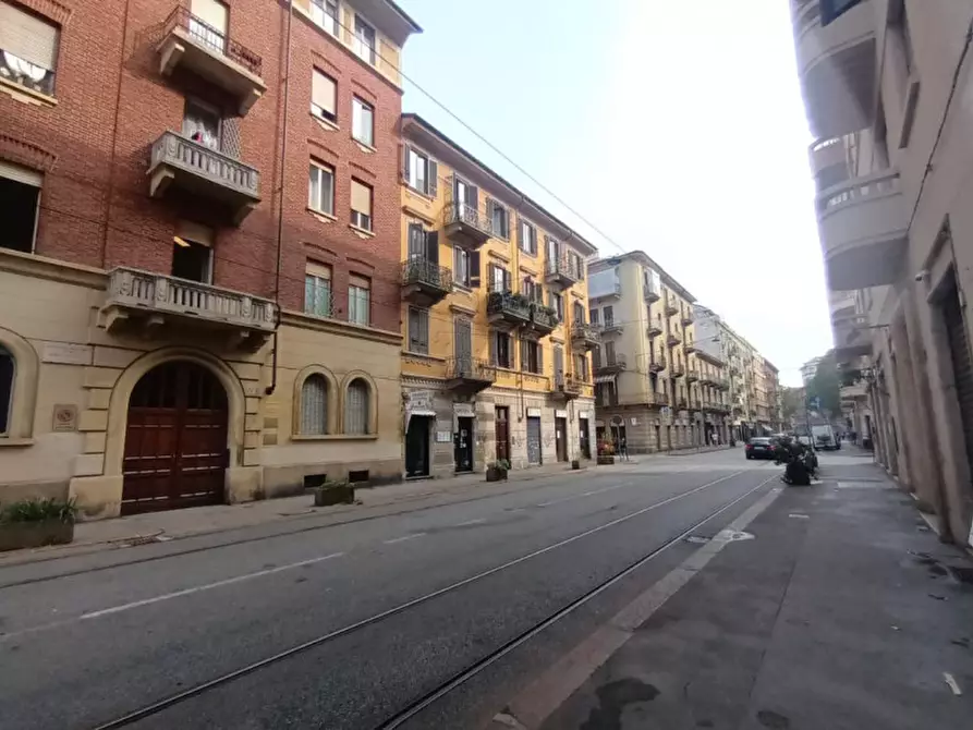 Immagine 3 di Negozio in vendita  in Via Nicola Fabrizi 14 a Torino