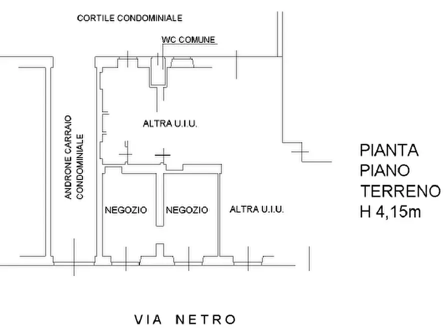 Immagine 6 di Negozio in vendita  in Via Netro 22 a Torino