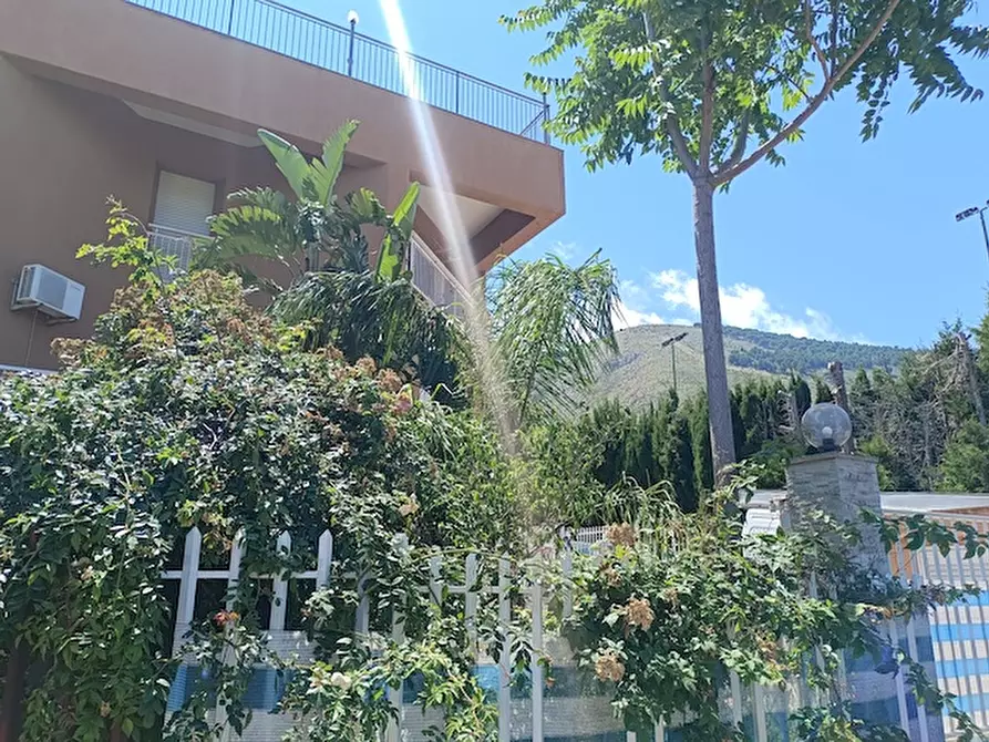 Immagine 4 di Appartamento in vendita  in Via Costantino a Palermo